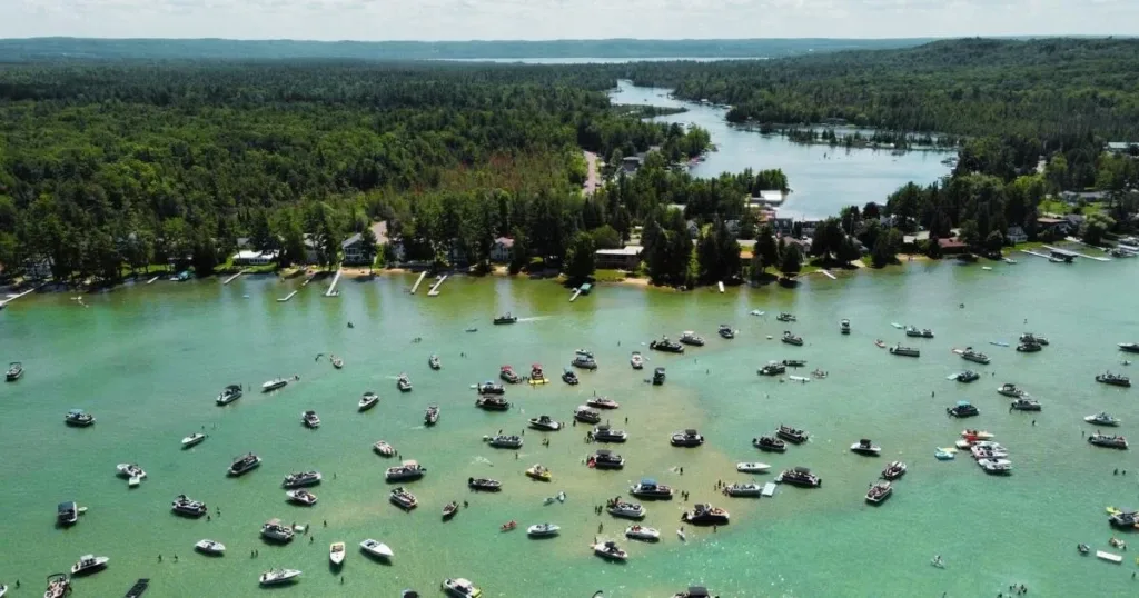 Torch Lake Michigan Vacation Rentals